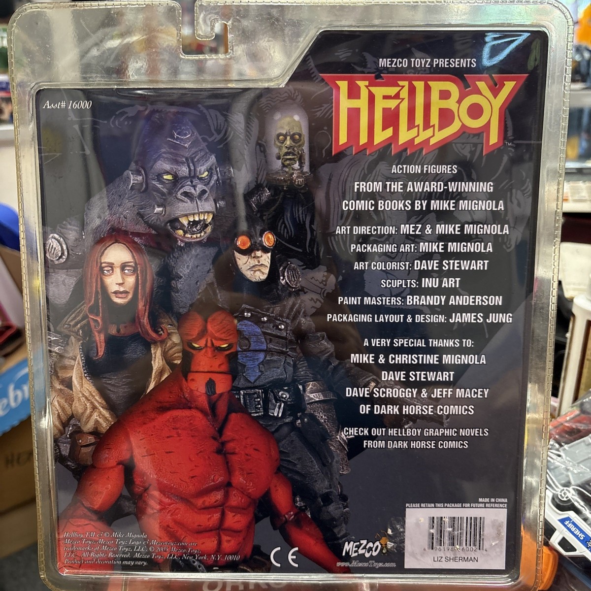 Hellboy Liz Sherman フィギュア (8歳以上) Hellboy Liz Sherman フィギュア (8歳以上)