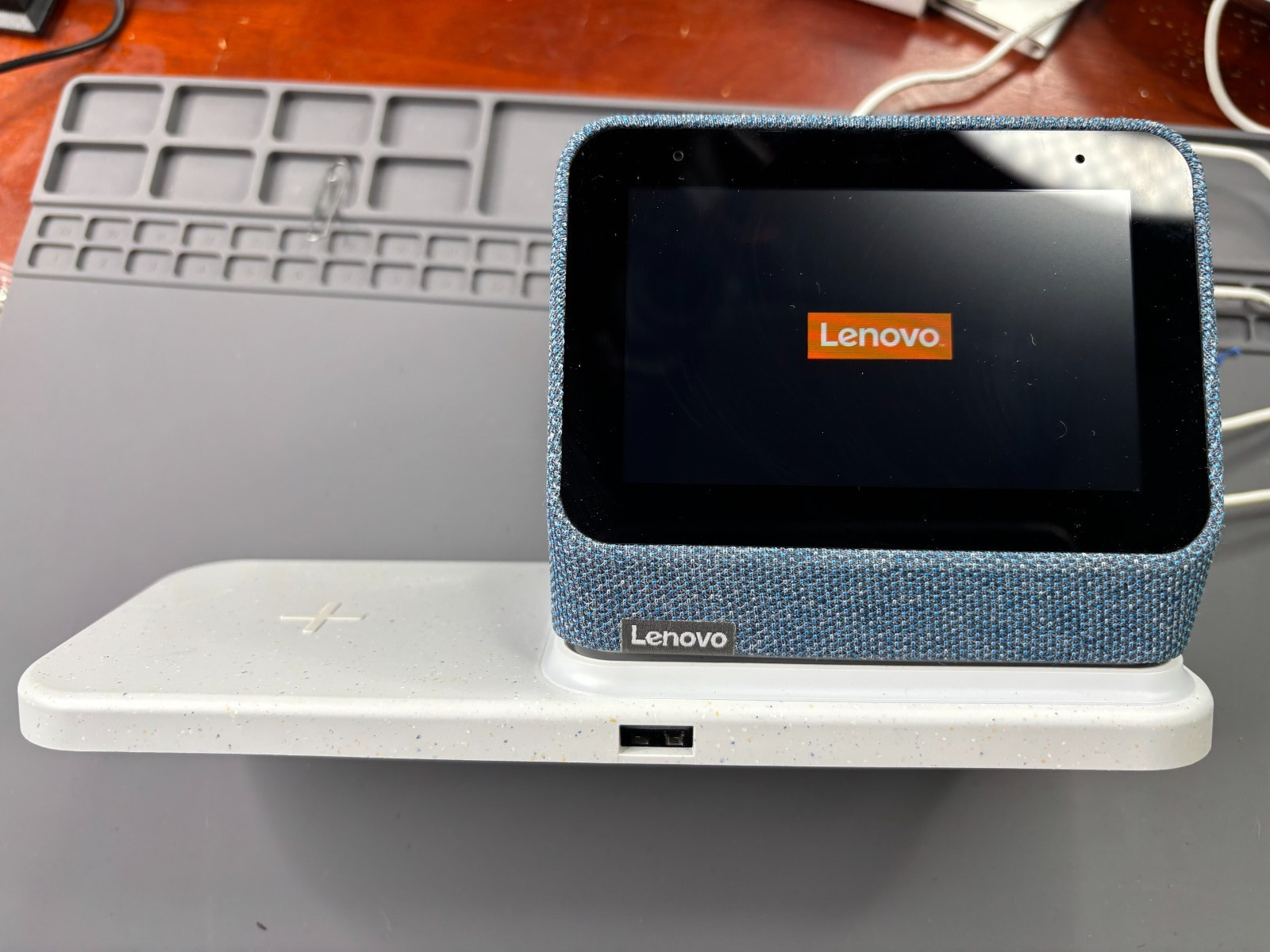 Lenovo Smart Clock 2 with Wireless Charging Dock