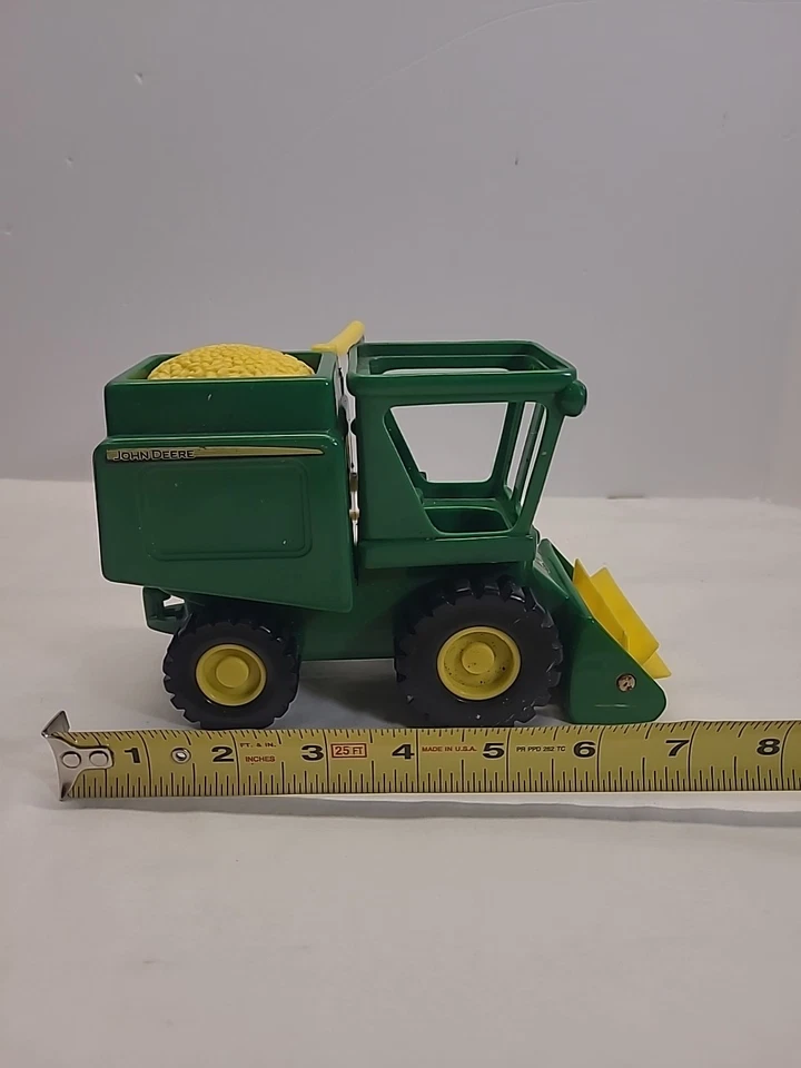 Tomy John Deere Fun on the Farm Combine Harvester with Moving Parts - Image 4 of 4