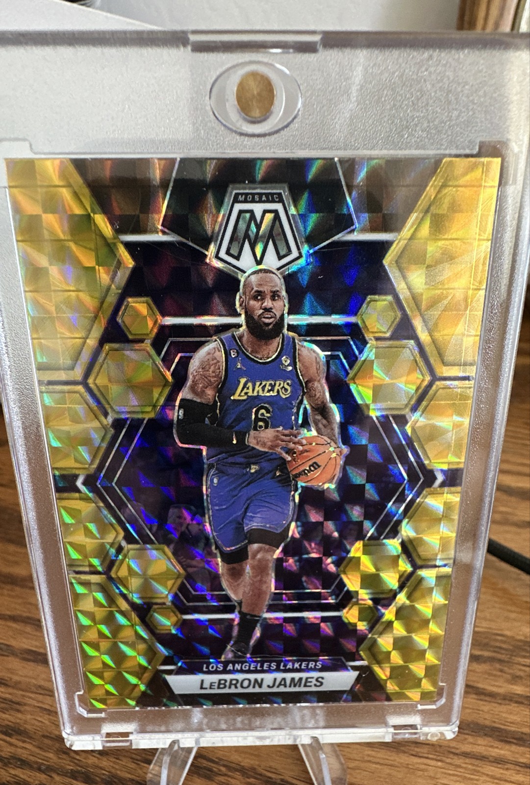 2022-23 Panini Mosaic - LeBron James #98 Reactive Yellow Mosaic Prizm