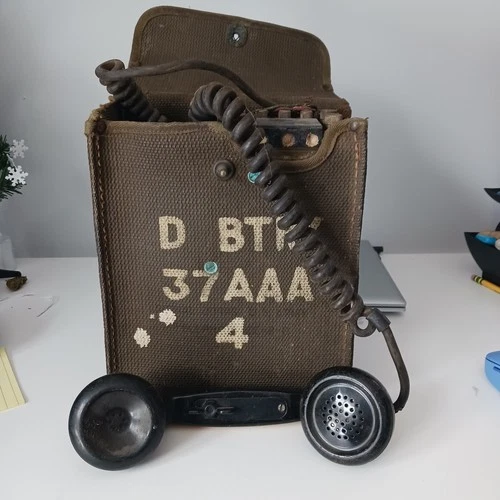 US Army Signal Corps EE-8- Field Phone & Case Telephone Military WW2 Korean War