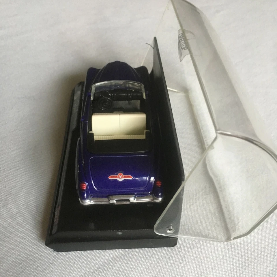  RAY-DIECAST-1949 BUICK ROADMASTER(48689) IN PLASTIC CASE - Image 4 of 4