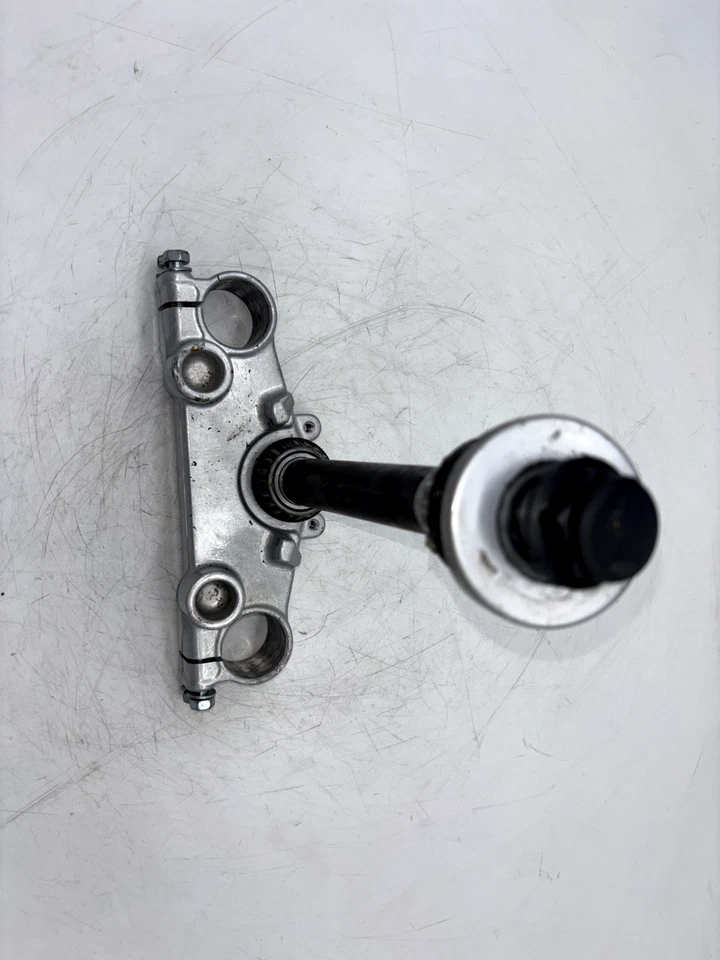 2023 08-23 YAMAHA XT250 TRIPLE ÁRBOL VÁSTAGO DE DIRECCIÓN HORQUILLA Foto 2 de 4