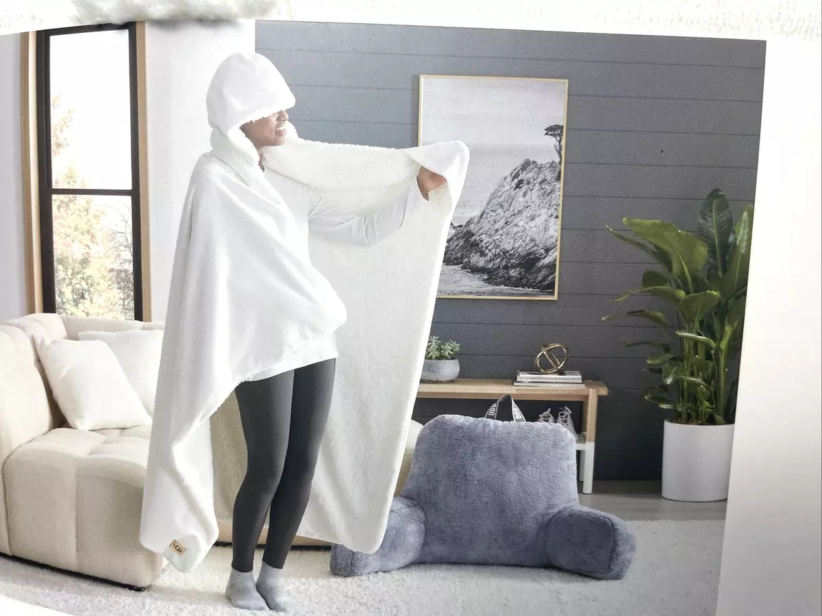ugg avery star hooded throw blanket