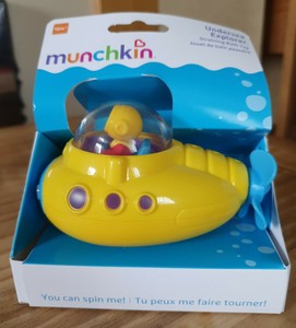 munchkin undersea explorer bath toy