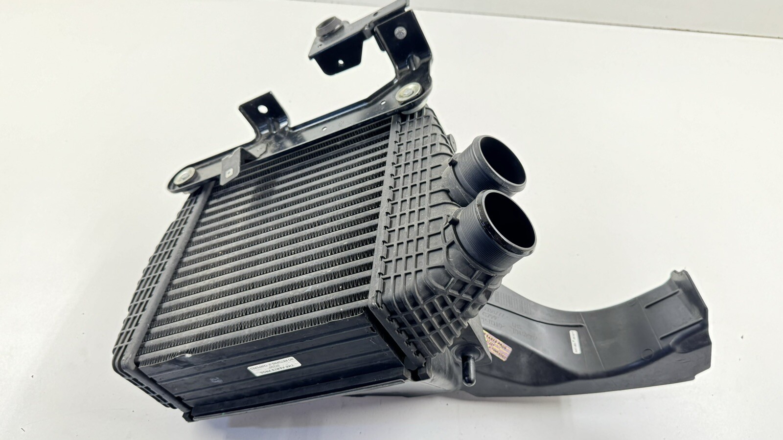 18-23 MASERATI GHIBLI DRIVER LEFT TURBO INTERCOOLER W/ DUCT 670035636 OEM