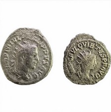 Metal detecting finds Roman coins 