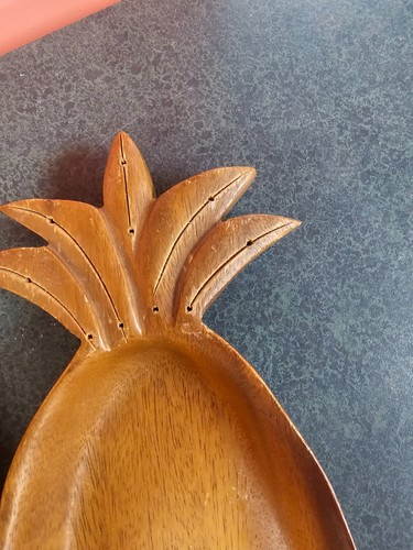 vintage set of 2 pineapple wood dish signed not mint - Picture 3 of 8