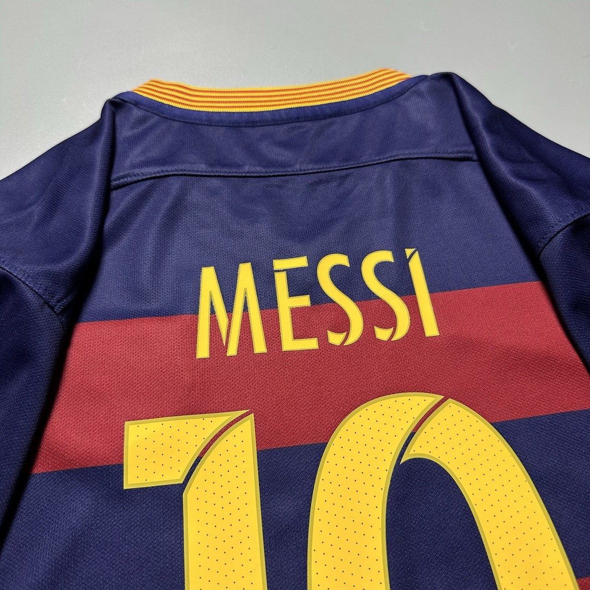 BARCELONA NIKE 2015/2016 FOOTBALL HOME JERSEY #10 MESSI SIZE “M