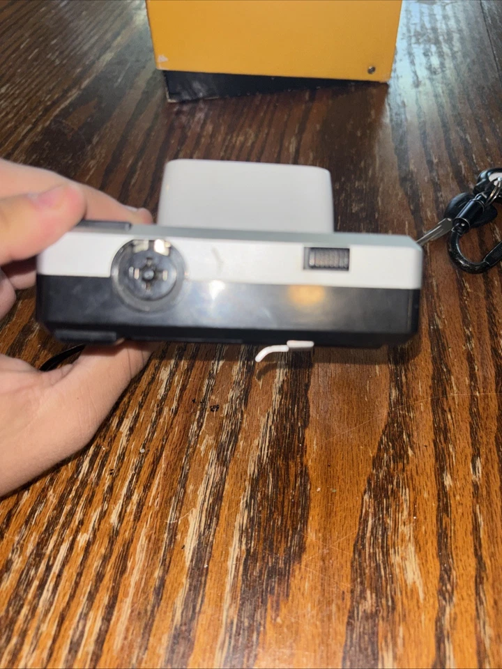 Cámara de película vintage Minolta Autopak 500 126 Rokkor 38 mm f/2,8 - Japón Foto 3 de 4