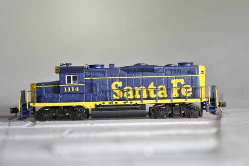 91119 escala N realista GP 20 ATSF SF SANTA FE | Condition: Used