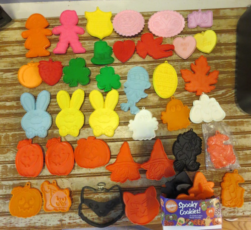 Lot of 45 Vintage Hallmark & Wilton Spring, Halloween, Everyday Cookie Cutters