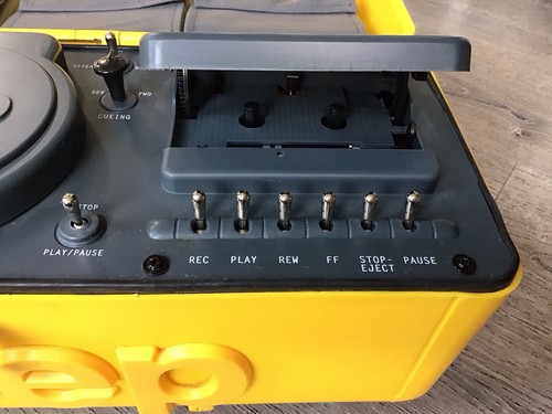 Jeep Portable Stereo CD/AM FM Radio/Cassette Player Boombox WPSS-1A **READ - Picture 3 of 16