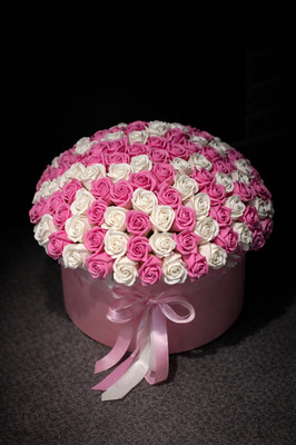 Decorative Soap Flowers   101 Red Roses | Luxury Gift Bouquet