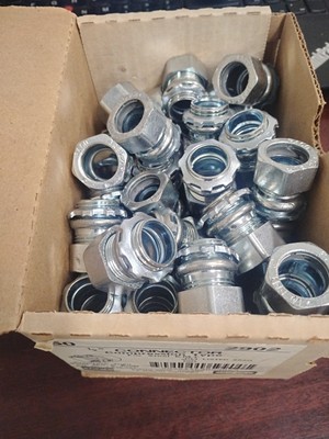 (50) Raco Hubbell 2902 1/2'' Concrete Tight Compression Connector for Steel EMT