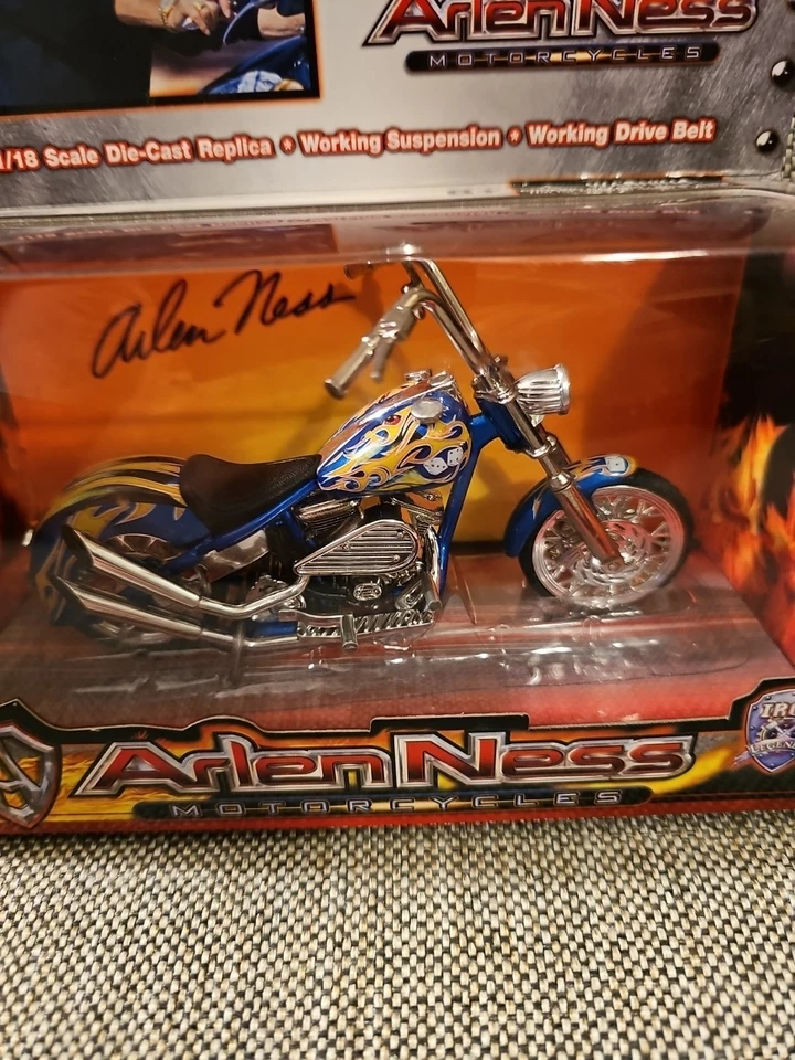 Arlean Ness Motorcycle Iron Legends Die-Cast Replica 1/18 Scale Sealed - Image 2 of 4