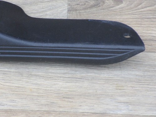 99-04 MUSTANG TRUNK LATCH STRIKER COVER OEM 99 FS - Picture 10 of 17