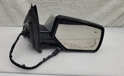 2015-2020 TAHOE YUKON RIGHT PASSENGER SIDE VIEW DOOR MIRROR W/ BLIND SPOT OEM