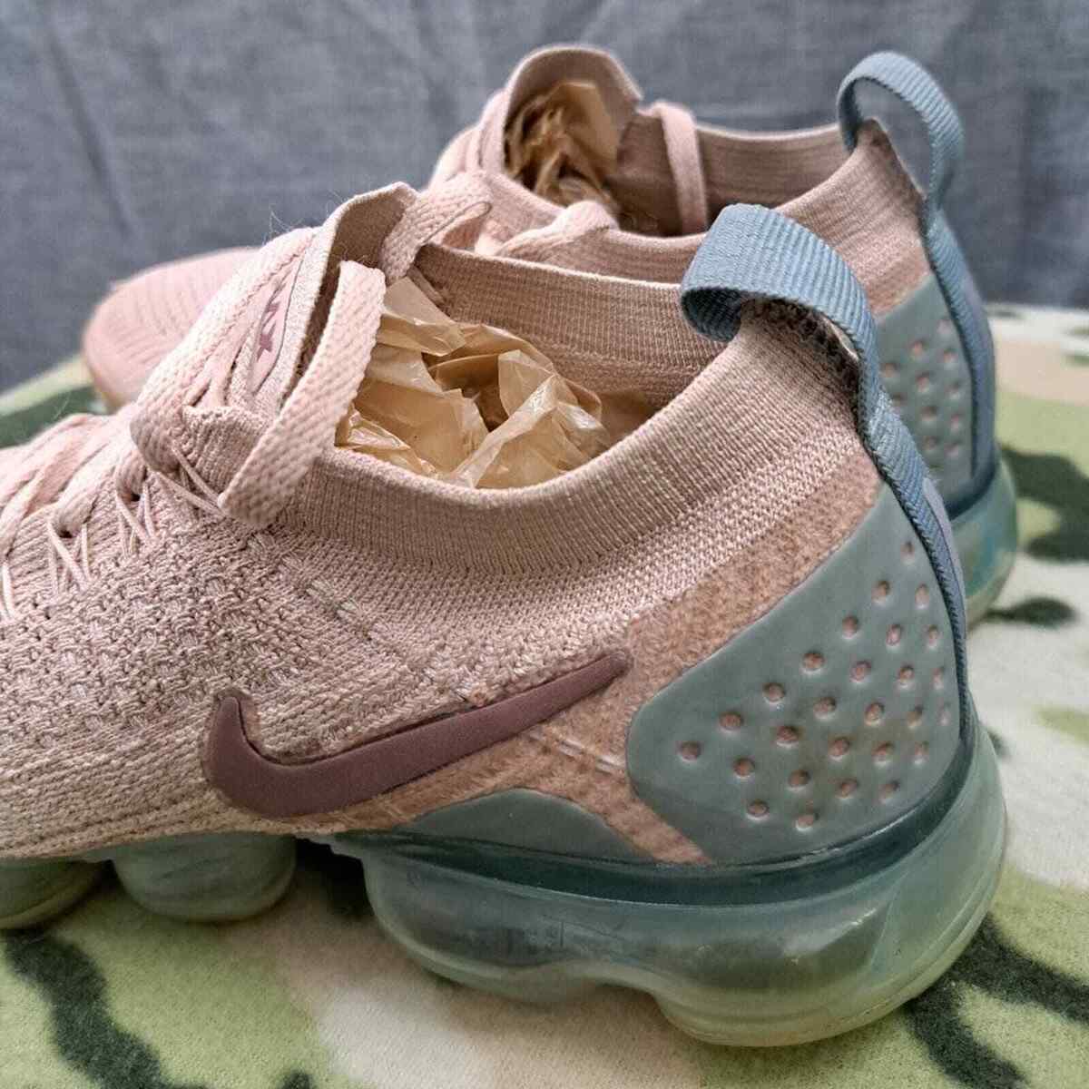 Nike Air VaporMax Flyknit 2 Particle Beige Women's Size 8.5 Nike Air VaporMax Flyknit 2 Particle Beige Women's Size 8.5