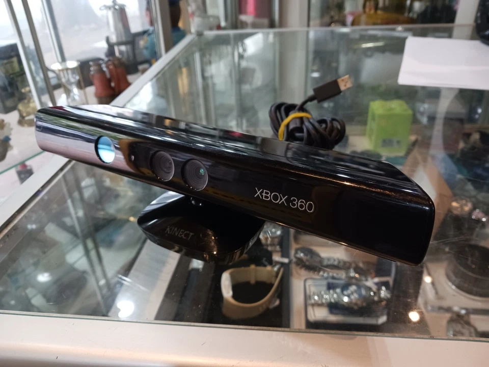 GENUINE MICROSOFT XBOX 360 KINECT SENSOR IN BLACK (1414) WORKS GREAT ! - Image 2 of 4