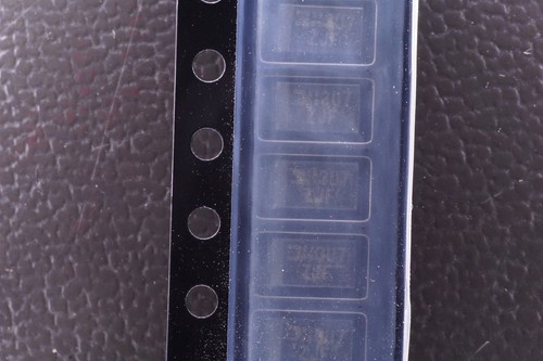 Lot of 15 SMAZ18-13 Diodes Inc Zener Diode 1W 18V 5% Surface Mount SMA NOS - 第 1/2 張圖片