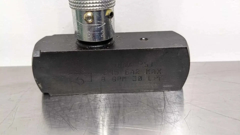 Parker 6F818S Flow Control Valve 5000 PSI 8 GPM - Image 3 of 4