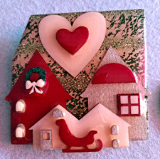 Rare Lucinda Designs by Lucinda Christmas House Pin Sleigh Wreath Heart Xmas