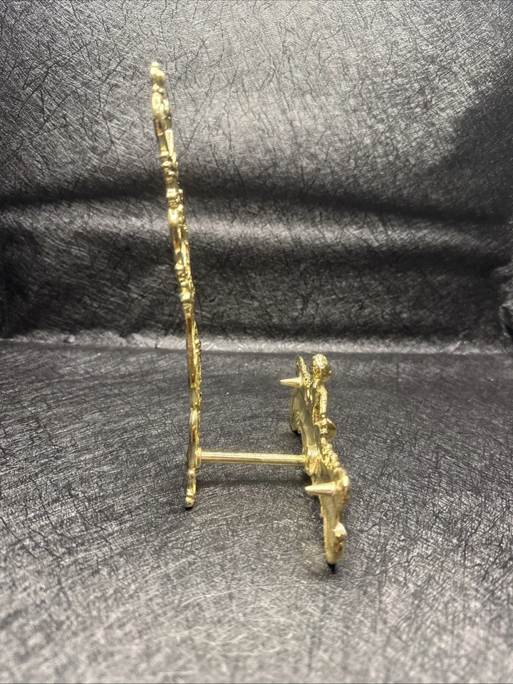 Vintage Victorian Style Metal Cherub Angel Easel. Unbranded. Good Condition - Image 2 of 4