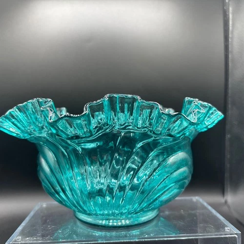 Vtg Fenton Glass Turquoise Teal Royale Caprice Swirl Ruffled Edge Bowl Vase 8”