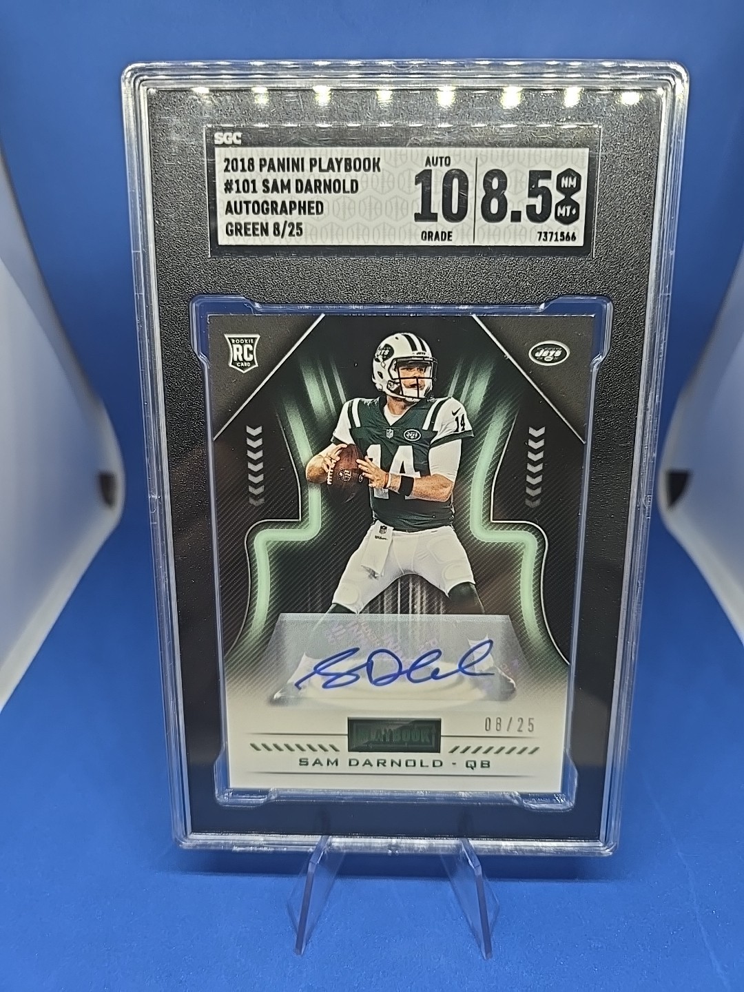Sam Darnold 2018 Playbook Rookies Green /25 SGC 8.5 AUTO 10 SUPERBOWL CHAMP!