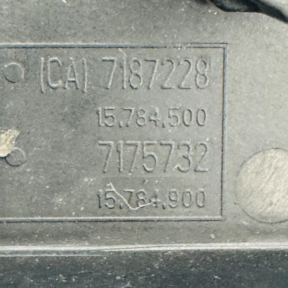 Pestillo de cerradura de puerta delantera derecha BMW 650i 2012-2017 OEM 7187228 Foto 3 de 4