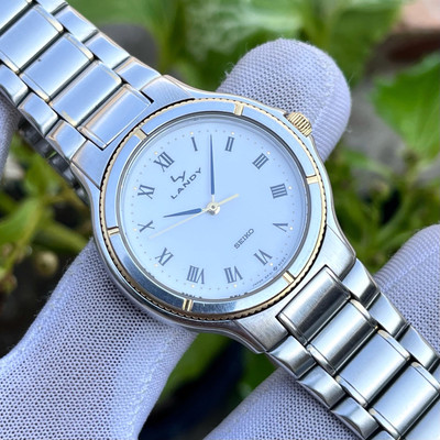 Vintage Seiko Landy Roman Numerals Dial Japan Made Men's Quartz