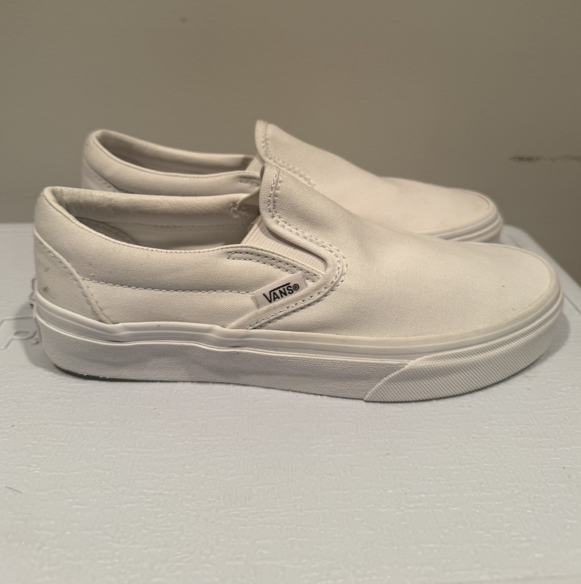 Vans Classic Slip-on White Men 5 Women 6.5
