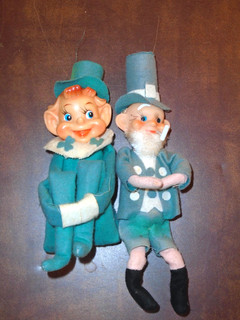 2 Vintage Pixie Elf KNEE HUGGER Leprechaun St Patrick’s Day Shelf Sitter RARE!