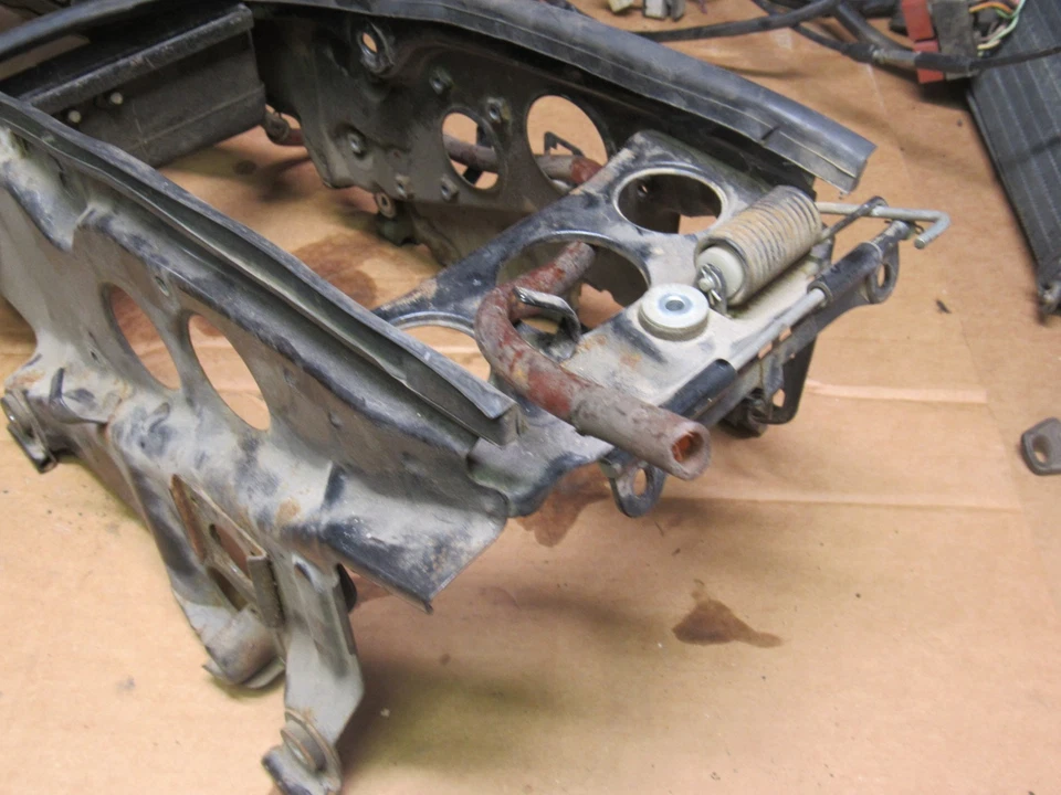 1976 Honda Gold Wing GL1000 False Tank Shelter - Image 4 of 4