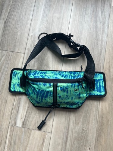 NWOT Janji Multipass 2L Running Sling Bag New - Picture 2 of 6
