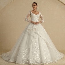 Elegant Ivory Ball Gown Wedding Dress with V-neck Long Sleeves Lace Applique