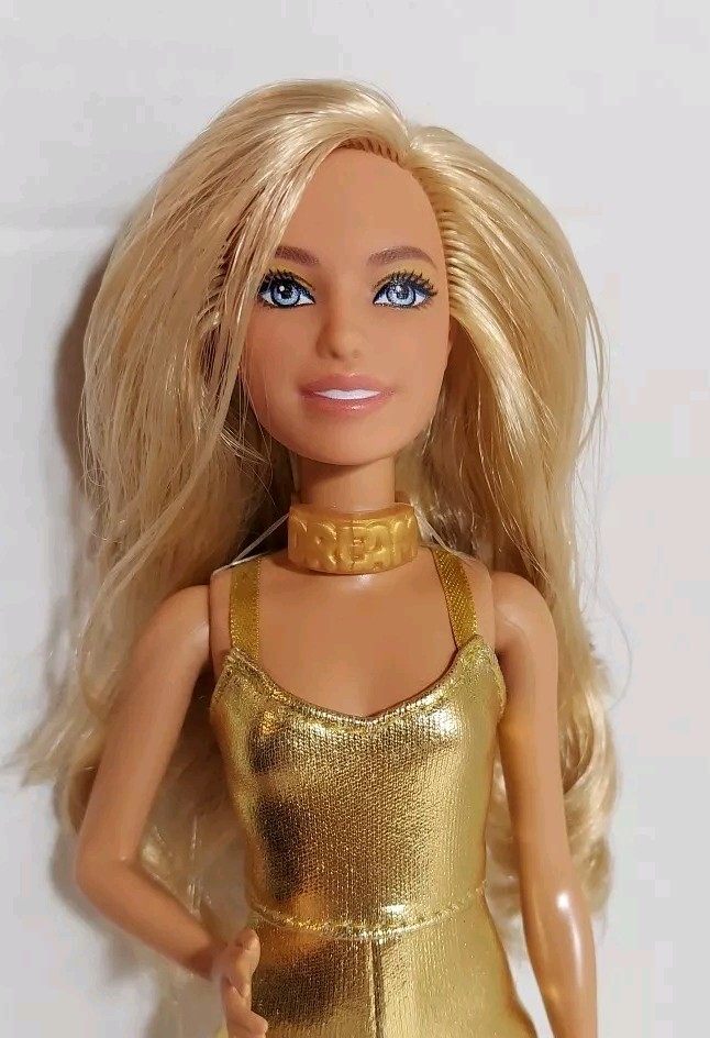 barbie様 Barbie Crystal Fantasy Collection Rose Quartz Collectible