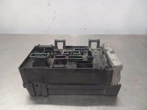 04869001AJ Caja Reles/Fusibles para CHRYSLER VOYAGER (RG) 2.5 CRD SE 2002 827448 - Imagen 5 de 10