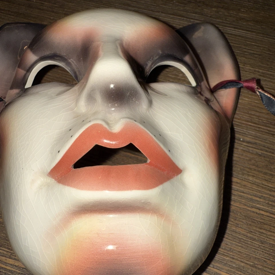 Máscara de pared de cerámica esmaltada About Face Cat Woman 1988 arte en arcilla raro vintage SF EE. UU. Foto 3 de 4