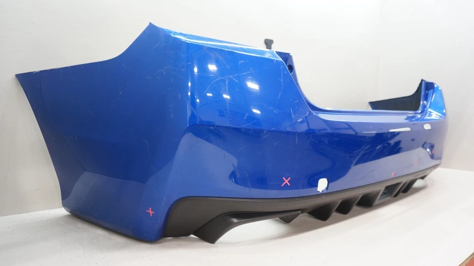 Panel de cubierta de parachoques trasero Subaru WRX 2015-2021 OEM 57704VA022 Foto 3 de 4