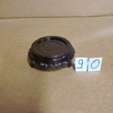 socle / stand rond en  bois chinois Ø 5.6 cm utile  , poterie , émau cloisonné