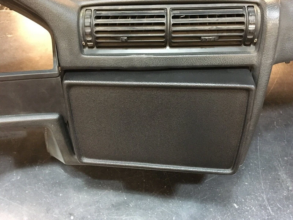 TRIPLE 52mm Boost Gauge Pod - Reemplace la ventilación para BMW E30 1982 - 1992 Foto 2 de 4