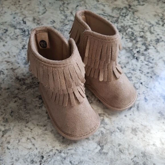 Botines First Impressions bebé niña flecos marrón Foto 3 de 4