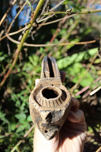 Lámpara de aceite de piedra tallada a mano bizantina tardía - alrededor de 1000 dC - Imagen 8 de 9