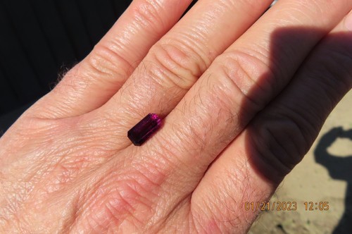 Beautiful  2.64ct  Rubellite Tourmaline - Picture 5 of 19