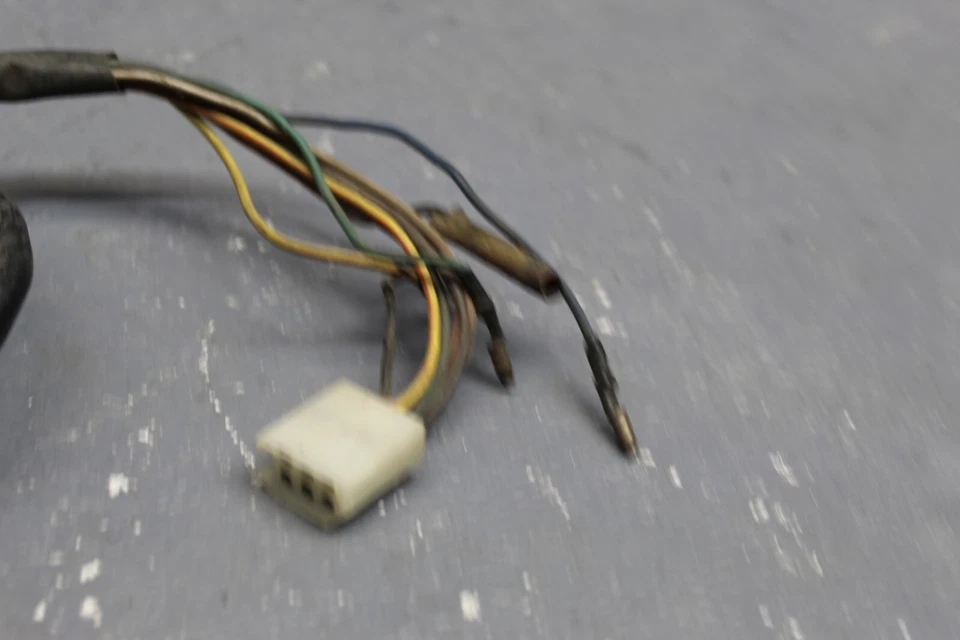 1977 YAMAHA XS360 OEM LEFT CLIP ON HANDLE HORN SIGNALS SWITCH SWITCHES - Image 2 of 4