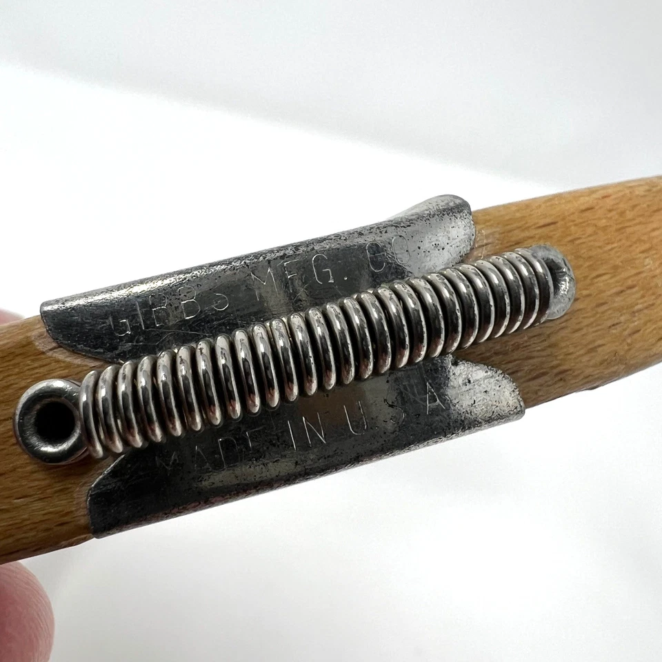 Vintage GIBBS 5" Wood Round Embroidery Hoop Felt Lined Spring Tension - Image 4 of 4