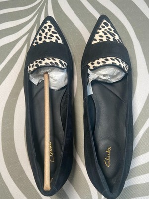 Clarks Animal Print Slip On Laina15 Loafers , Size 6.5