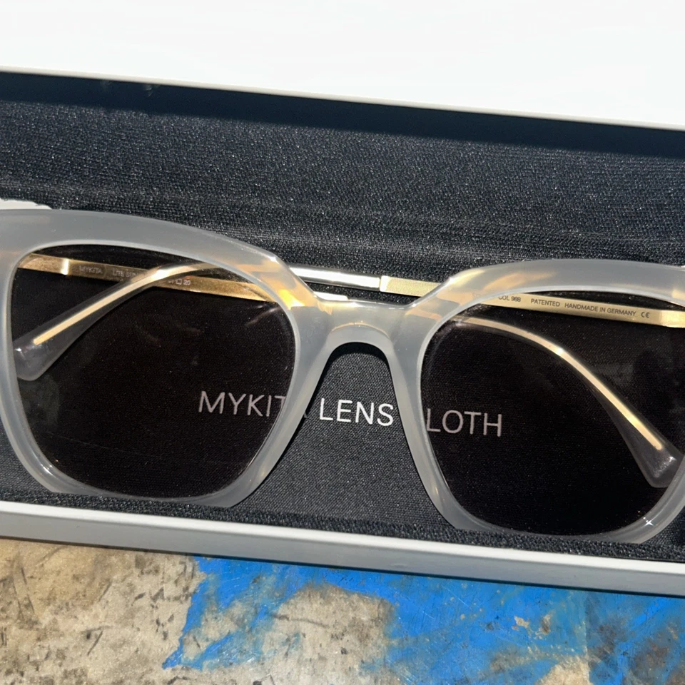 MYKITA LITE SUN YUKA Off White/Dorado 51-20-140 Col 988 #NJMG988 Foto 2 de 4